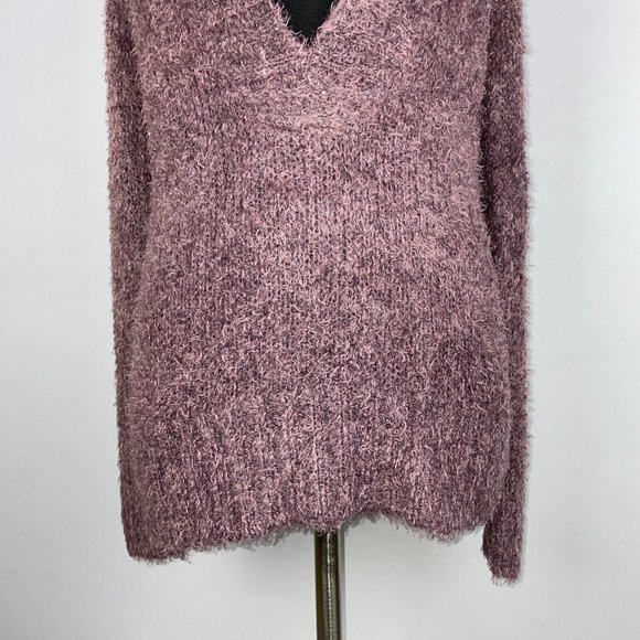 BCBGMAXAZRIA Sweater Women's Size S Fuzzy Knit Shawl Collar Plunging V-Neck 90s - Picture 4 of 12